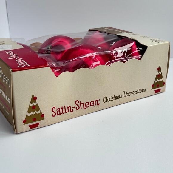 Red Satin Sheen Unbreakable Christmas Ornaments Set of 6 Crafts Retro Decor - Picture 6 of 9